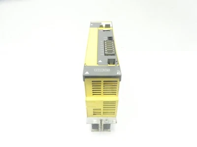 Servoaccionamiento Fanuc A06B-6111-H011#H570 283-339v-ac 240v-ac 13,2kw Foto 1 de 4