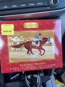 BRÄYER RENNPFERD WEIHNACHTSORNAMENTE - SEKRETARIAT - Brandneu - Bild 1 von 6