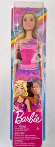Barbie GGJ95 aus der Serie DMM06, Braune Haare, von Mattel, NEU/OVP - Bild 1 von 2