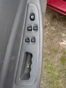 04 05 06 Interruptor de puerta delantero CHRYSLER SEBRING - Imagen 1 de 2
