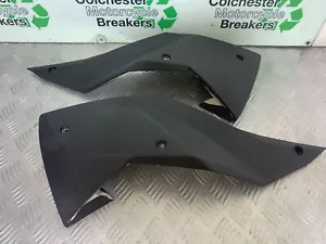 KTM 990 SUPERMOTO T PANNELLI SERBATOIO SINISTRO E DESTRO ANNO 2010-2011 (CMB1127) - Foto 1 di 10
