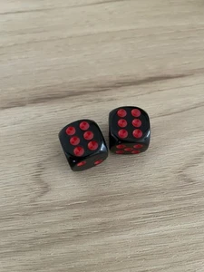 2X Tapa de vástago de válvula de dados rojos negros BMX coche camión SUV bicicleta motocicleta bicicleta - Imagen 1 de 2