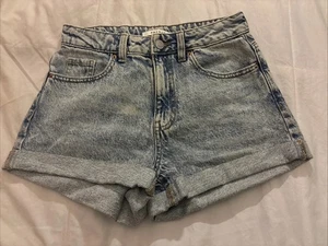 Pantalones Cortos PacSun Talla 24 Puños Tiro Medio Lavado Ácido Denim Rígido Mamá Envejecido Moderno - Imagen 1 de 7