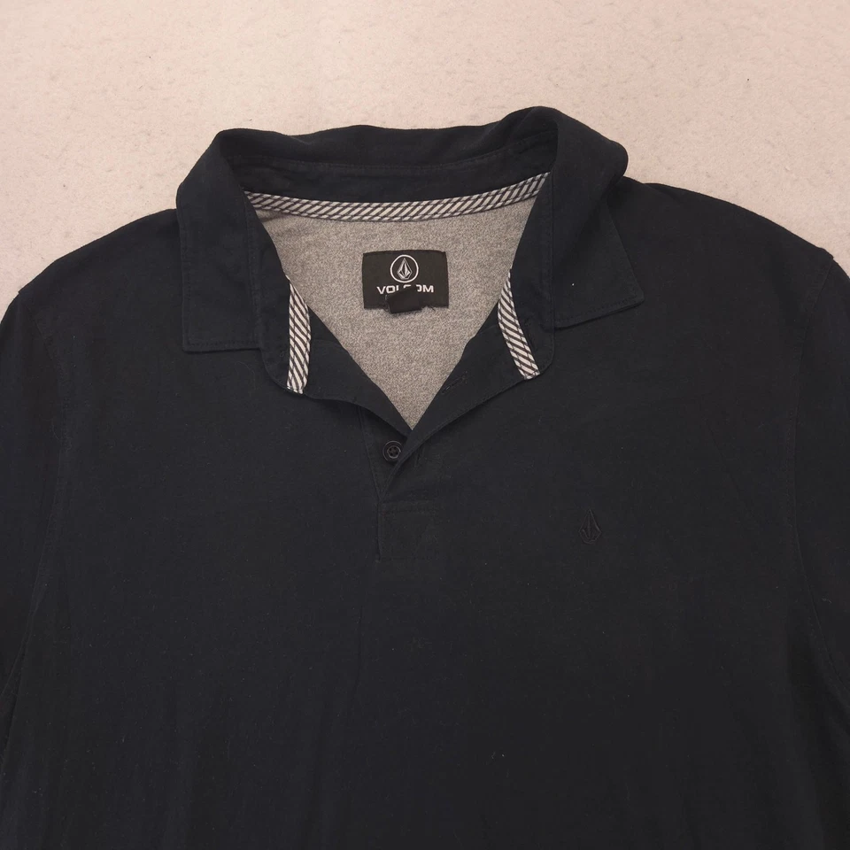 Volcom Short Sleeve Casual Collared Polo Shirt Adult Mens Size Medium M Black - Image 1 of 4