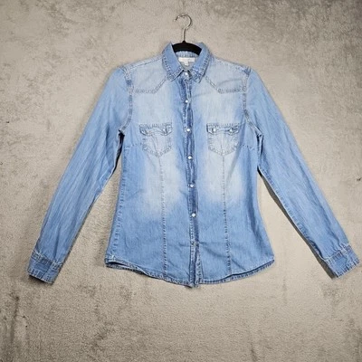 Camisa Delia's Chambray Western Larga Slv Azul Denim Perla Diente de Sierra a Presión Talla M Foto 1 de 4