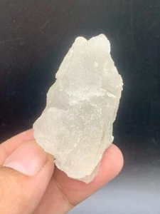 53 Grams Lustrous Etched White Terminated Quartz Specimen. - Picture 1 of 8