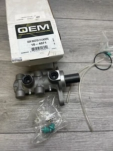 Cardone 10-4071 Remanufactured Brake Master Cylinder - Picture 1 of 1