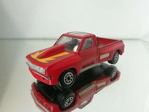 Zylmex Datsun Sunshine R654 Pick-Up en rojo - Imagen 1 de 9