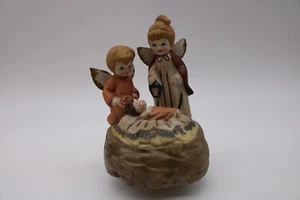 Working Angles & Baby Rotating Music Box 1960s - Little Town of Bethlehem 6"  - Picture 1 of 10