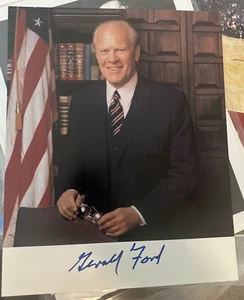 Gerald Ford Signed 8x10 Photo USA President Autograph COA - Picture 1 of 1