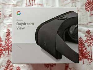 Google Daydream View VR Headset w/ Remote - Charcoal Gray - Good, In Box