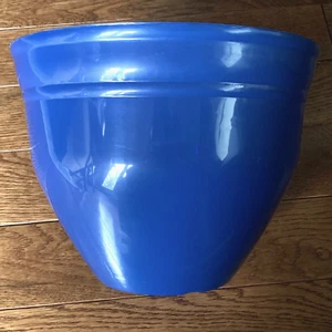 Large Flower Pot Planter Round Shiny Blue PVC Plastic Outdoor Medium 10 in Wide - Picture 1 of 11