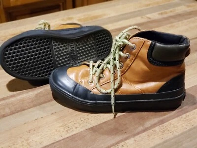 Old Navy Kids Size 1 Tan Faux leather And Black rubber Shoes - Image 1 of 4