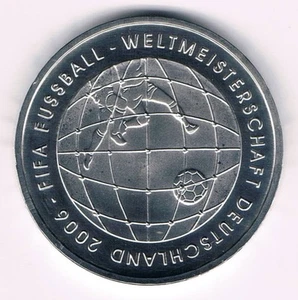 10 Euro Silbermünze FIFA Fußball Weltmeisterschaft Deutschland 2006 aus 2005 - Bild 1 von 2