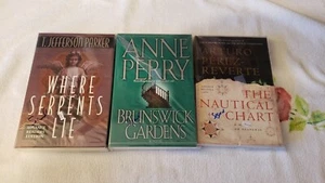 (3) - THREE SIGNED SOFTCOVER BOOKS by PARKER, PEREZ-REVERTE, & PERRY - Bild 1 von 1