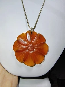 Geschnitzte Jadeit Blume Anhänger Halskette goldfarbene Kette 18" + Verlängerung Bernstein Jade - Bild 1 von 18