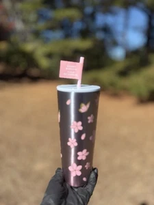 Starbucks Spring 2025 Cherry Blossom Stainless Steel 24 oz Cold Cup Tumbler - Bild 1 von 3