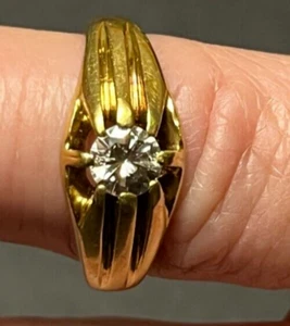 18ct gold gents ring with single round brilliant 0.52ct diamond, size Q - Picture 1 of 8