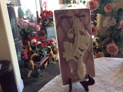 Juego De 2 Nuevos Acabados Decorativos Kirsch Antiguo Acabado Blanco Diseño Hoja Foto 1 de 4