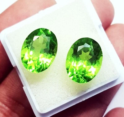 Loser Edelstein 18 CT Natürlich Peridot Ovale Form Paar Zertifiziert R896 - Bild 1 von 4