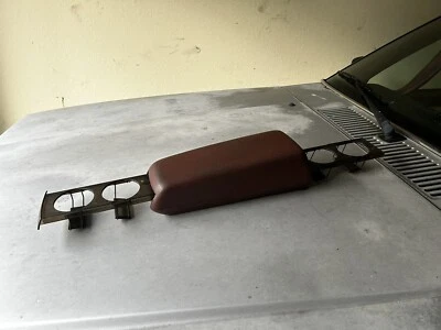 沃尔沃 740 杯架中控台 Oxblood 状况良好 — 第 1/4 张图片