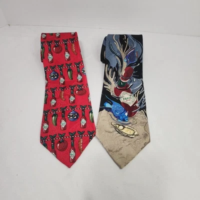 Lote De 2x Corbatas De Colección Marca TABASCO 100% Seda, Gráficas - HECHAS EN EE. UU. Foto 1 de 4