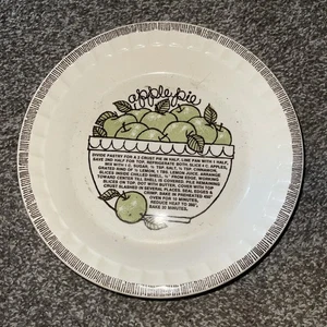 Royal China Jeannette Apple Pie Dish Plate Ceramic Recipe Vintage 11 Inch - Picture 1 of 2