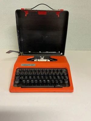 DDR Schreibmaschine Robotron Reiseschreibmaschine Kofferschreibmaschine Retro - Bild 1 von 4