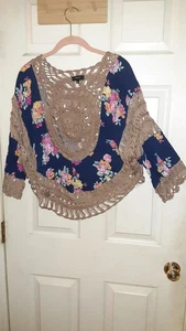 Love J Bohemian gehäkelt blau Blumen 3/4 Ärmel Crop Top Größe Large Damen - Bild 1 von 10