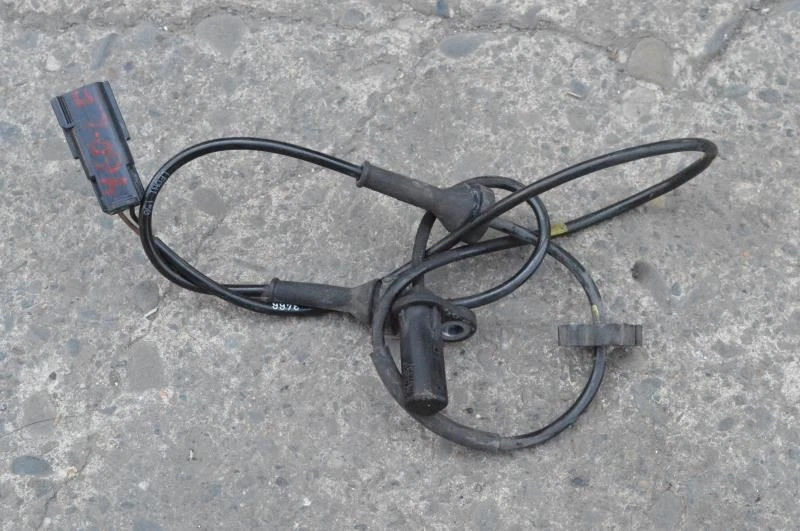 VOLVO V70 2003 2004 2005 2006 2007 SENSOR DE VELOCIDAD ABS DELANTERO DERECHO 30773740 Foto 1 de 4