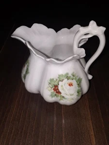 Creamer, Miniature Pitcher, Porcelain China, Rose, Tri-Lobal - Picture 1 of 12