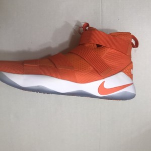Nike LeBron Soldier XI Sneakers for Men 
