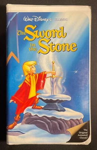 VHS Walt Disney's Classic The Sword In The Stone #229 - Picture 1 of 3