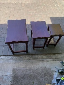 Small nest of three coffee tables - Picture 1 of 4