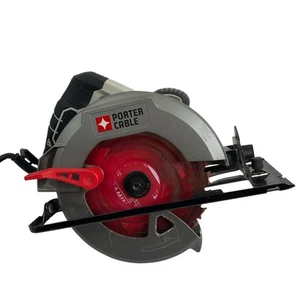 Porter-Cable Corded Circular Saw 7-1/4" PCE300 120VAC 15A with box and manual - Picture 1 of 19