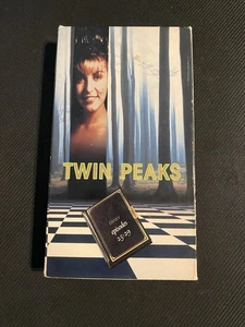 Twin Peaks 1993 VHS Tape 6 of 6 Episodes (25-29) - Picture 1 of 3