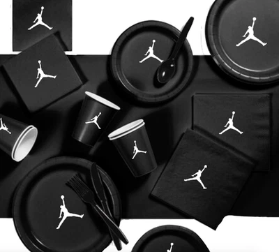 Juego de platos de fiesta de papel para zapatos personalizados, negro, 60 unidades, tema de baloncesto, Jumpman Foto 1 de 4