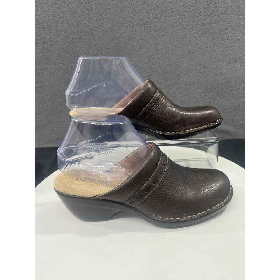 Tamancos Softspots Mules Sapatos Salto Baixo Couro Conforto Marrom Feminino Tamanho 6.5 - Imagem 1 de 4