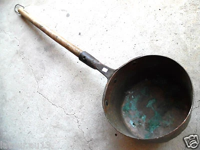 (n°1) old tool / outil ancien, grande casserole en cuivre de vigneron - Photo 1/4