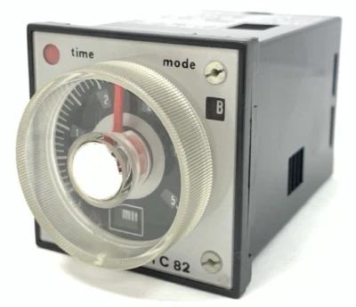 CDC Italy TC82 Analogue Timer Relay Minute 0-5min 110-240vAC 50/60Hz 8-Pin - Image 1 of 4