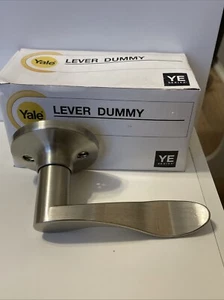 NEW Yale Lever Door Handle Bundle Kwikset Nickel Set Of 6 KWD15L, KWD15R, KWPR15 - Picture 1 of 14