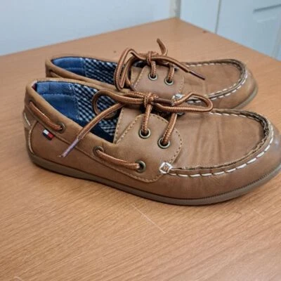 Tommy Hilfiger Niños 1 Douglas Barco Zapatos Foto 1 de 4