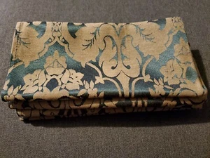 Elegantes 4-teiliges Gobelin Servietten Set mit schönem Blumen Design - Esstisch Gedeck - Bild 1 von 5