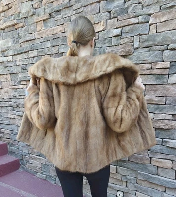 HUGE COLLAR GENUINE REAL MINK FUR COAT FULL WHOLE LET OUT PELTS WOMEN'S SZ M - Image 1 of 4