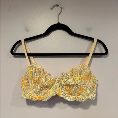 NWT floral yellow and orange lace Victorias Secret bralette size 36D - Image 1 of 4