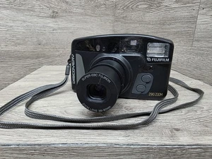 Fujifilm Discovery 290 Zoom 35mm Black Film Camera 38-90mm Lens Tested Working - Picture 1 of 8