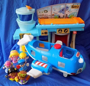 Aeropuerto Fisher Price Little People con avión terminal 6 figuras probado/funcionando - Imagen 1 de 14
