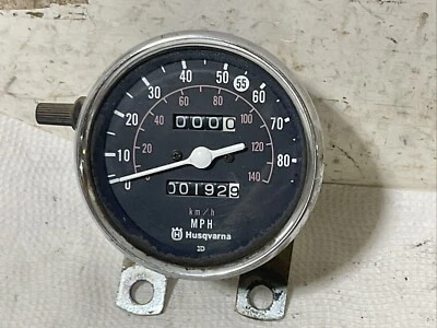 Husqvarna WR250 - 1985 速度计低里程凹陷不完美 — 第 1/4 张图片