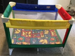 Vintage Graco Playpen Pack N Play Rosso Blu Verde Giallo Animali - Foto 1 di 18