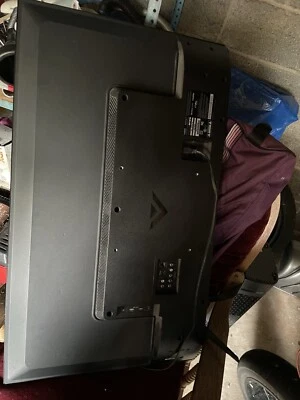 vizio tv 40 Inch - Image 1 of 3